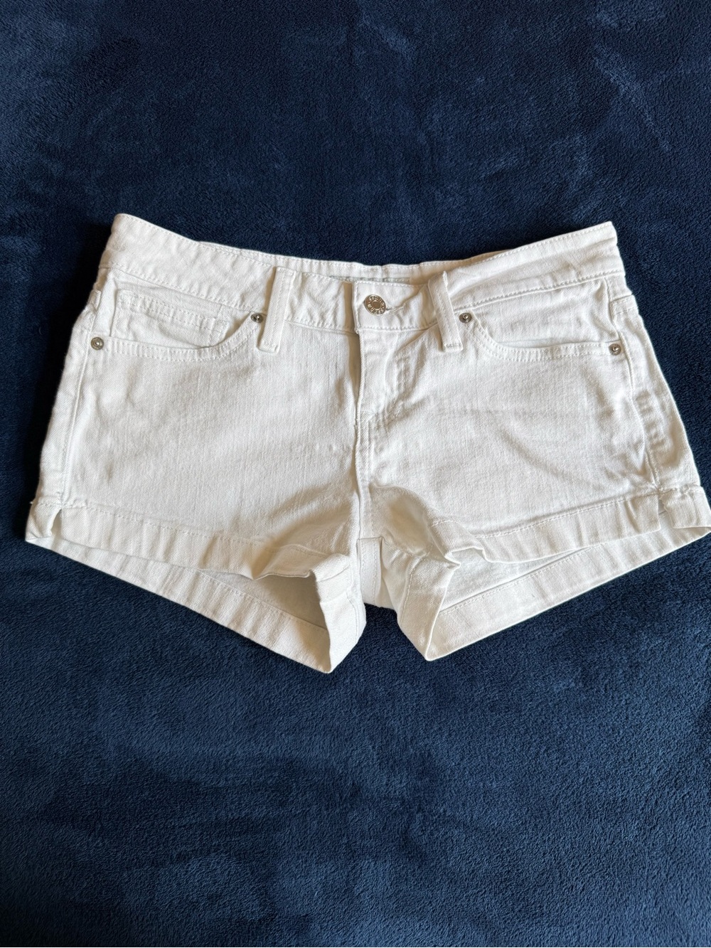 Guess Cream White Denim Short Shorts
